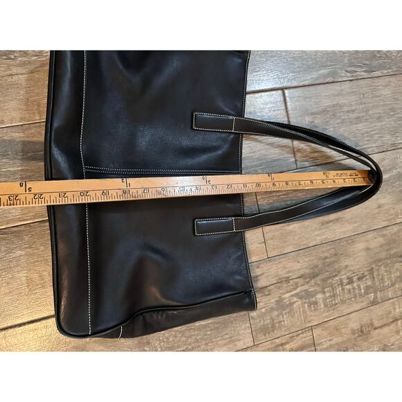 Vintage Coach Classic Hamptons Brown
Leather Business Travel Shoulder Bag 7790 - Picture 7 of 14